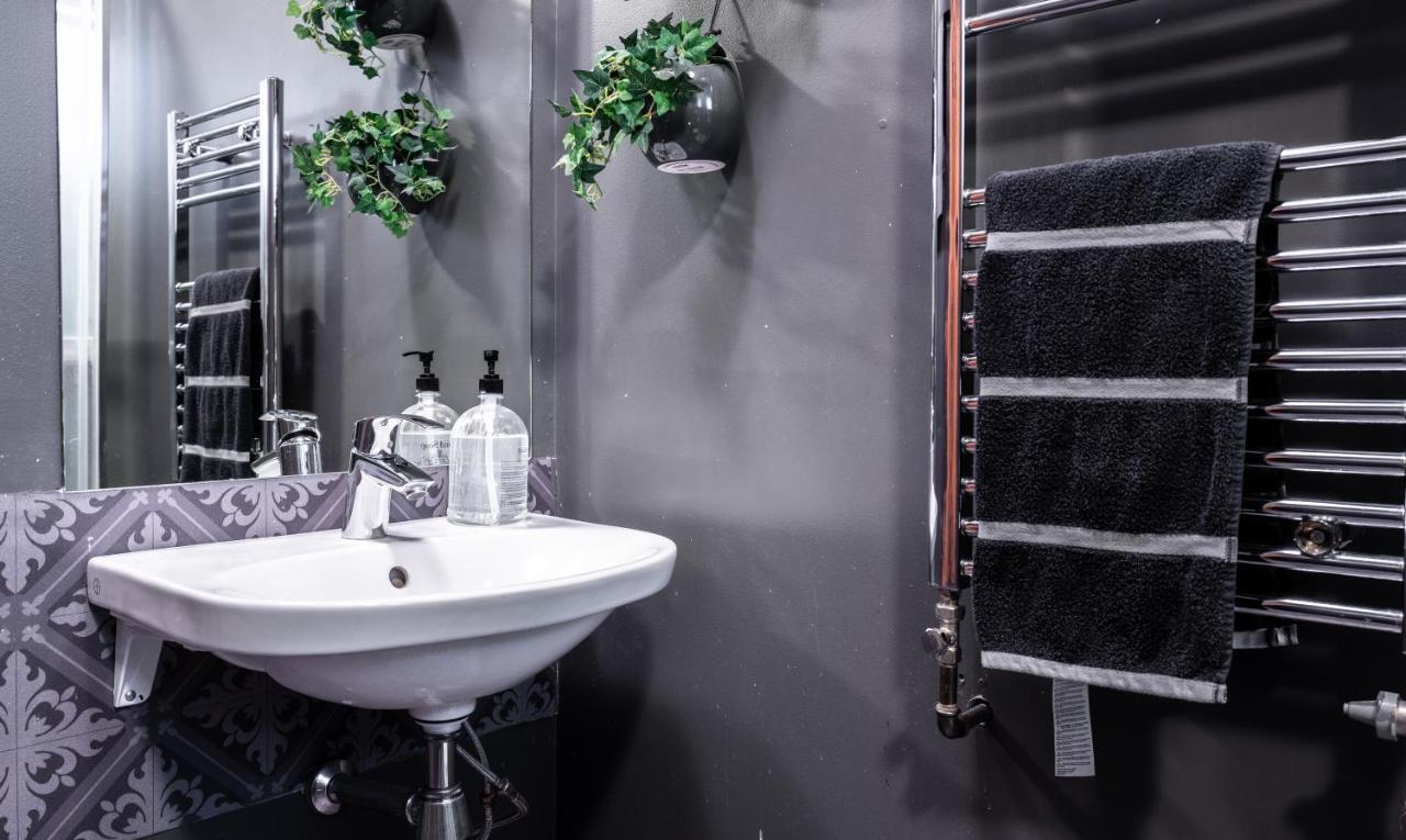 Au44 Apartments City Centre Селфос Екстериор снимка
